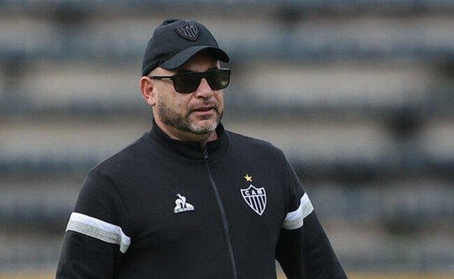 T�cnico Antonio Mohamed definiu escala��o do Atl�tico para jogo com Del Valle-EQU