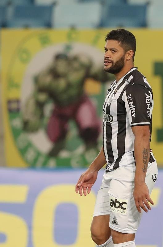 Cuiab e Atltico se enfrentaram pela nona rodada da Srie A do Campeonato Brasileiro