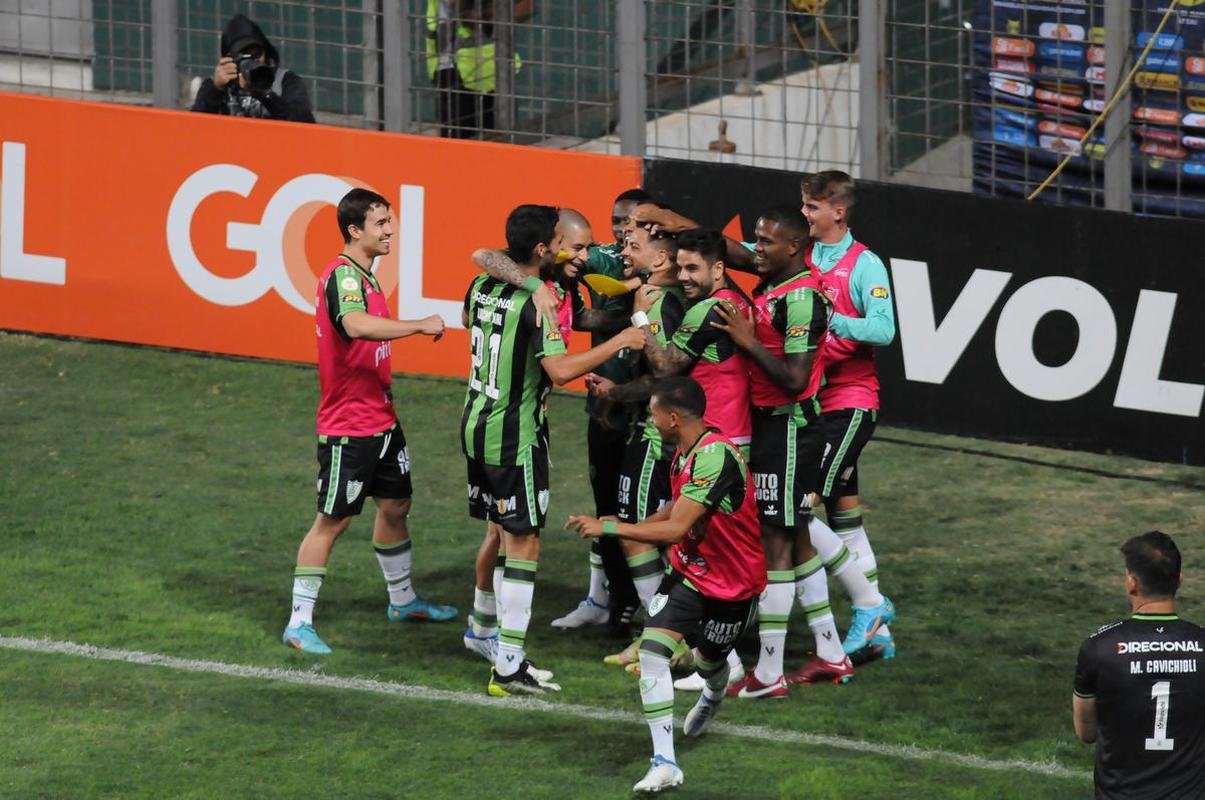 Amrica e Cuiab se enfrentaram, no Independncia, pela 9 rodada do Campeonato Brasileiro