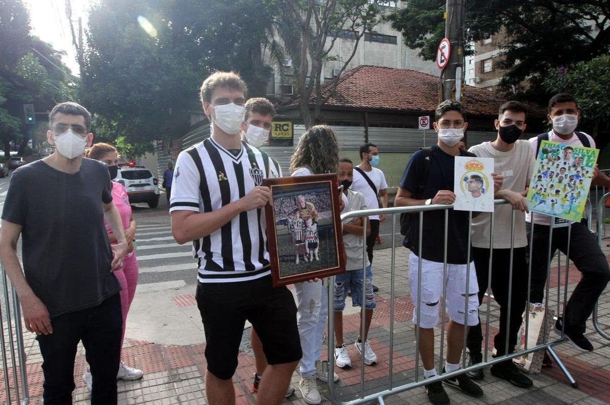 Chegada da Seleo Brasileira a Belo Horizonte, para jogo contra o Paraguai, pelas Eliminatrias