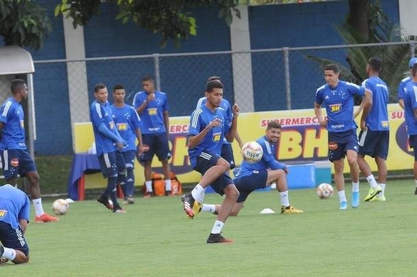 Fotos do treino do Cruzeiro desta quinta-feira, na Toca da Raposa II (crdito: Juarez Rodrigues/EM D.A Press)