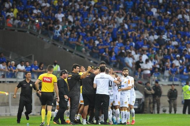 Fotos da partida entre Cruzeiro e Novorizontino, neste domingo (17), no Mineiro, em Belo Horizonte. Jogo  vlido pela 18 rodada da Srie B do Campeonato Brasileiro.