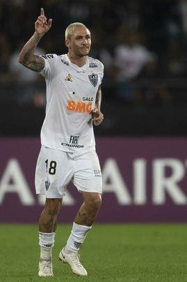 Vincius marcou o gol do Atltico no primeiro tempo, depois de galha da defesa do Botafogo
