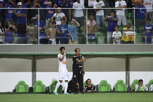 Santos, do craque Neymar, dominou a partida no Independncia e venceu com justia