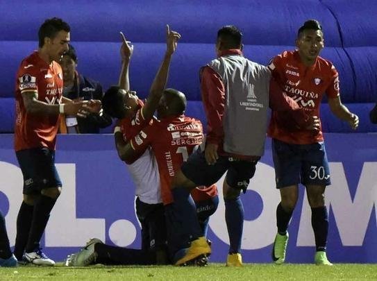Atlético visitou o Jorge Wilstermann, no Estádio Félix Capriles, pelo jogo de ida das oitavas de final da Copa Libertadores