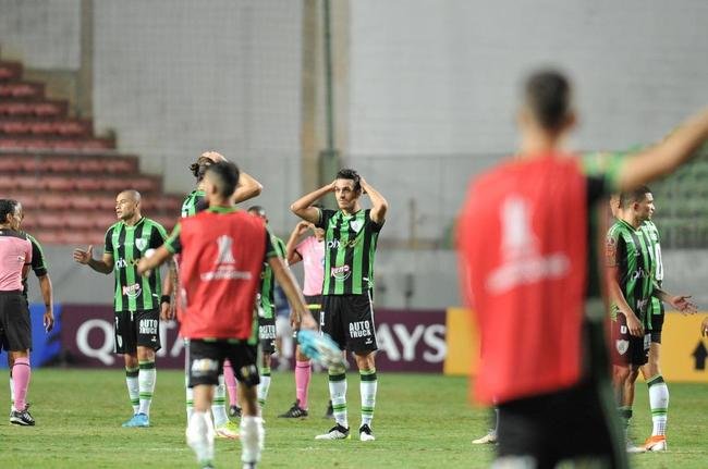 Fotos do empate por 0 a 0 entre Amrica e Barcelona de Guayaquil, no Independncia, em BH, pela terceira fase da Copa Libertadores