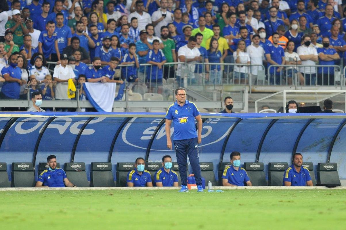 Fotos do jogo entre Cruzeiro e Nutico, no Mineiro, que marcou as despedidas de Rafael Sobis e Ariel Cabra.