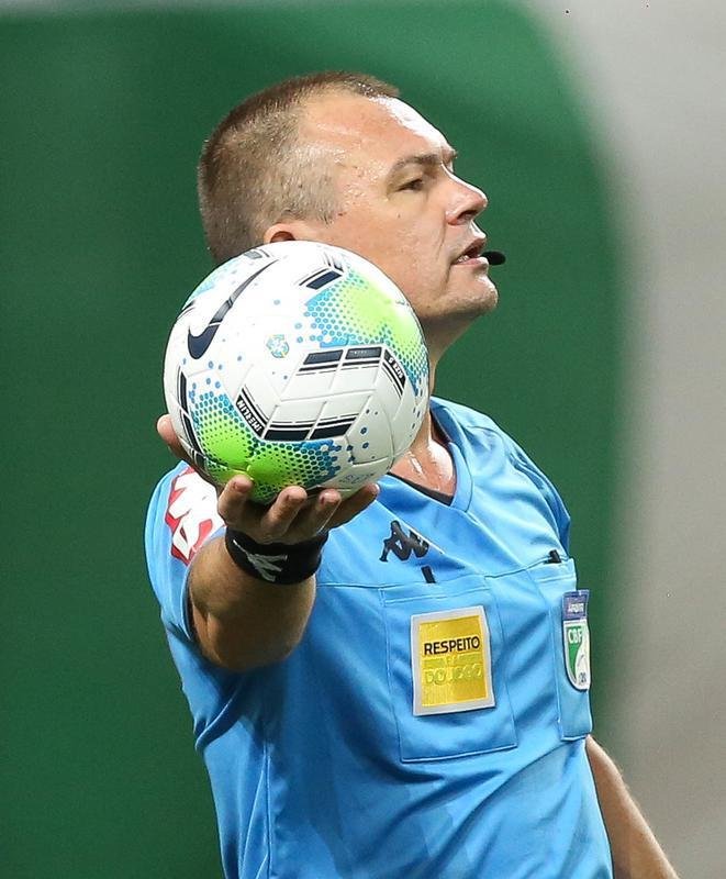 Palmeiras e Amrica se enfrentaram nesta quarta-feira (23), em partida de ida das semifinais da Copa do Brasil. O confronto foi realizado no Allianz Parque, em So Paulo. Na prxima quarta-feira (30), as equipes se reencontram no Independncia, em Belo Horizonte, s 21h30.