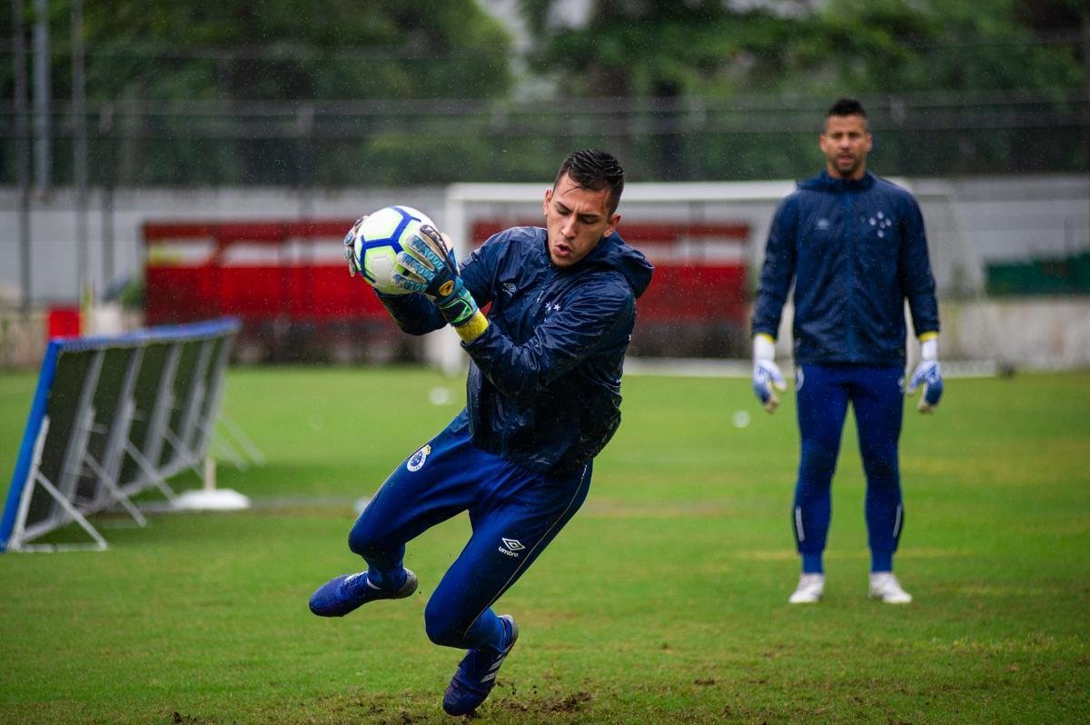 Imagens do treinamento do Cruzeiro no Rio de Janeiro