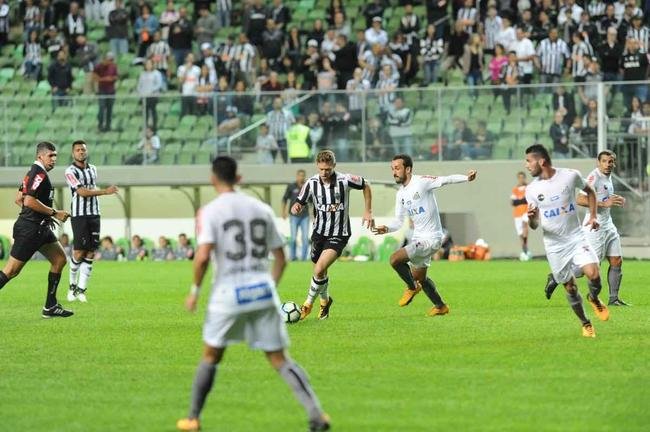 Atl�tico e Santos se enfrentaram, no Independ�ncia, pela 13� rodada do Campeonato Brasileiro