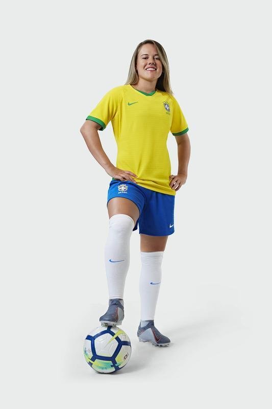 Imagens do uniforme exclusivo da Seleo Brasileira feminina