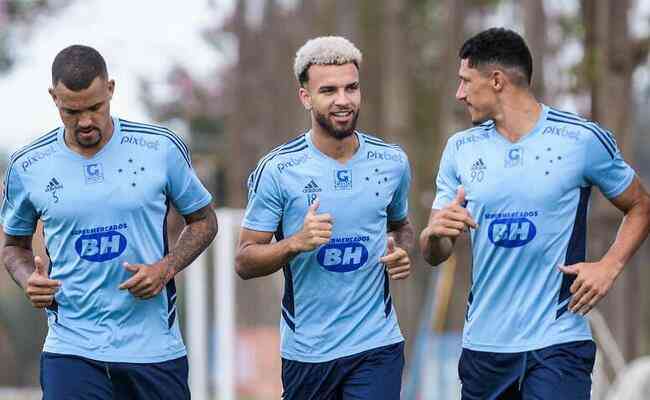 Z Ivaldo e Luvannor podem voltar ao time do Cruzeiro contra o Vila  Nova