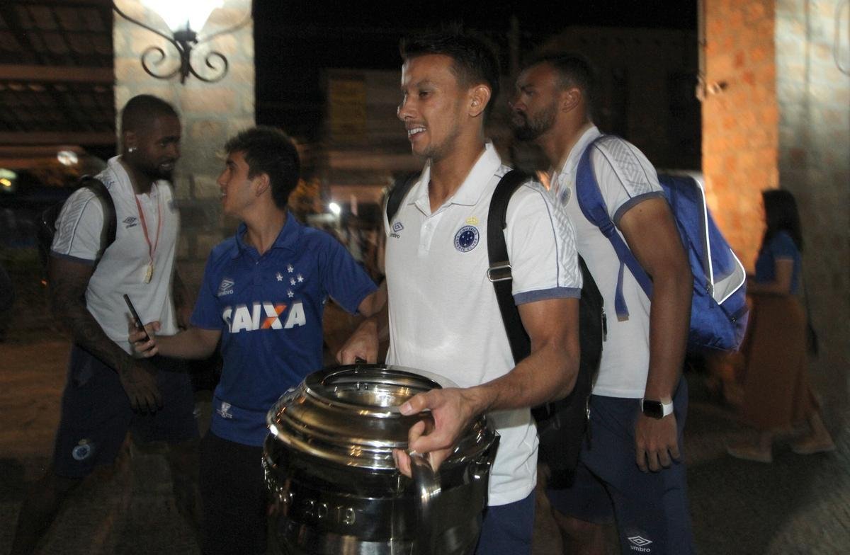 Jogadores do Cruzeiro se reuniram em churrascaria de Belo Horizonte para comemorar o ttulo do Campeonato Mineiro