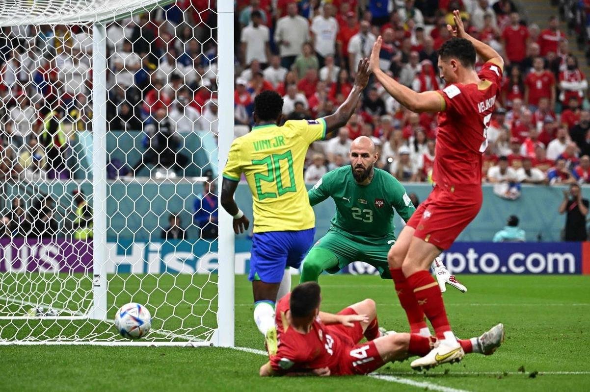 Imagens do duelo entre Brasil e Srvia, no estdio Lusail, pela 1 rodada do Grupo G da Copa do Mundo do Catar