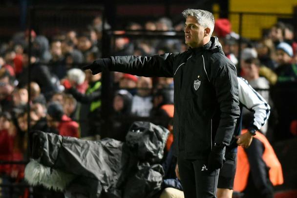 No segundo tempo, Colón virou com gols de Wilson Morelo e Luiz Pulga Rodríguez