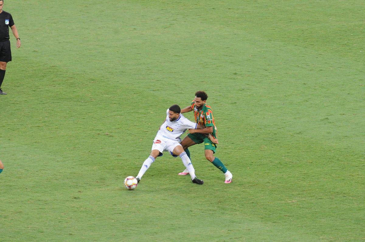 Fotos do duelo entre Cruzeiro e Sampaio Corra, no Mineiro, pela 14 rodada da Srie B do Campeonato Brasileiro