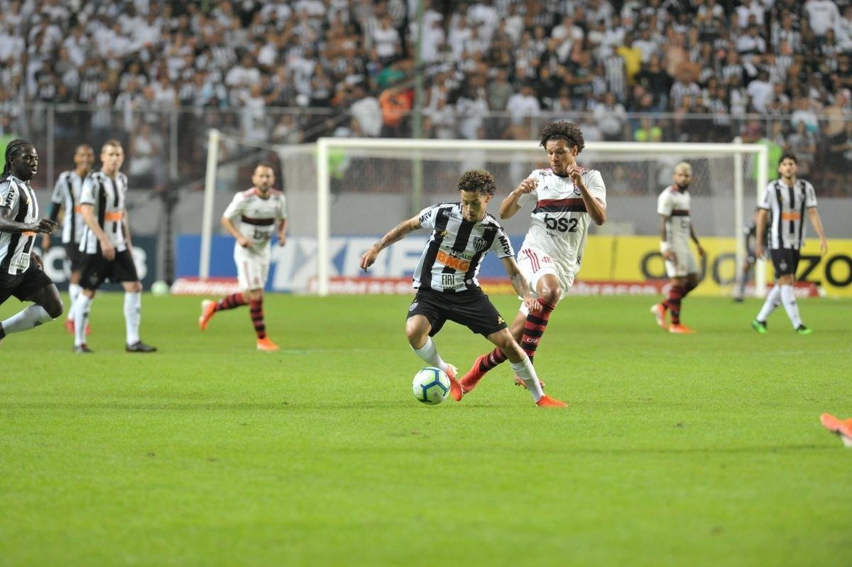 Galo derrotou Flamengo por 2 a 1 e assumiu provisoriamente a segunda posio no Brasileiro