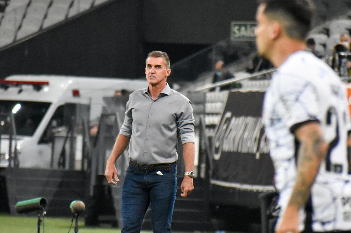 Fotos do empate por 1 a 1 entre Corinthians e Amrica, no Itaquero, em So Paulo, pela 21 rodada da Srie A do Brasileiro