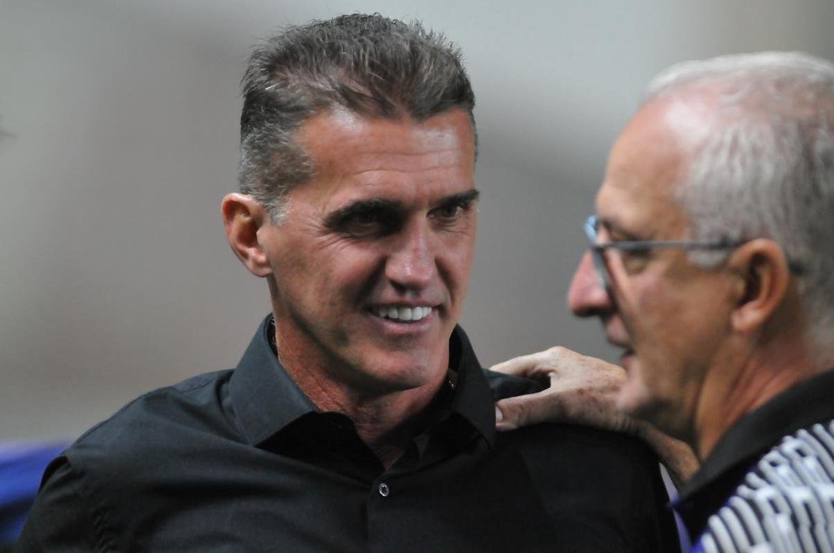 Fotos do jogo entre Amrica e Cear, no Estdio Independncia, em Belo Horizonte, pela 10 rodada da Srie A do Brasileiro