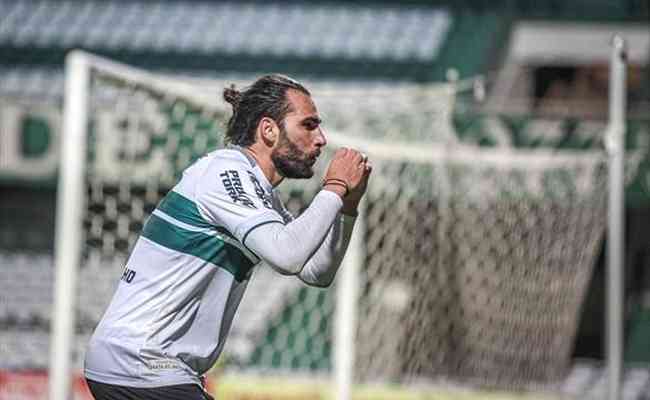 Globo Esporte PR, Léo Gamalho, o carrasco do Cruzeiro