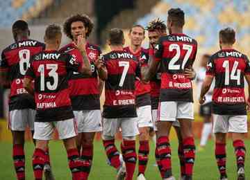 Bruno Henrique foi o destaque da partida e marcou os dois gols do triunfo