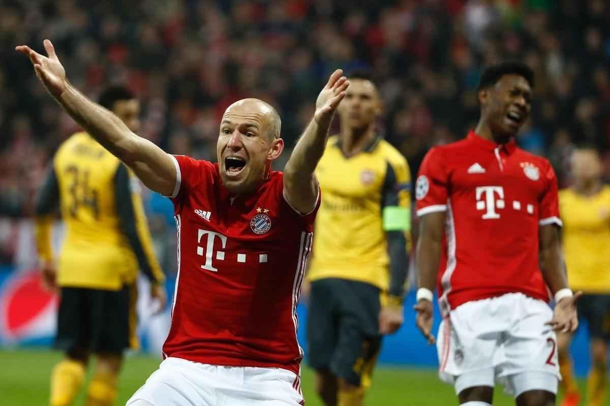 Thiago Alcntara (2), Robben, Lewandowski e Muller marcaram os gols alemes; Snchez descontou para o Arsenal