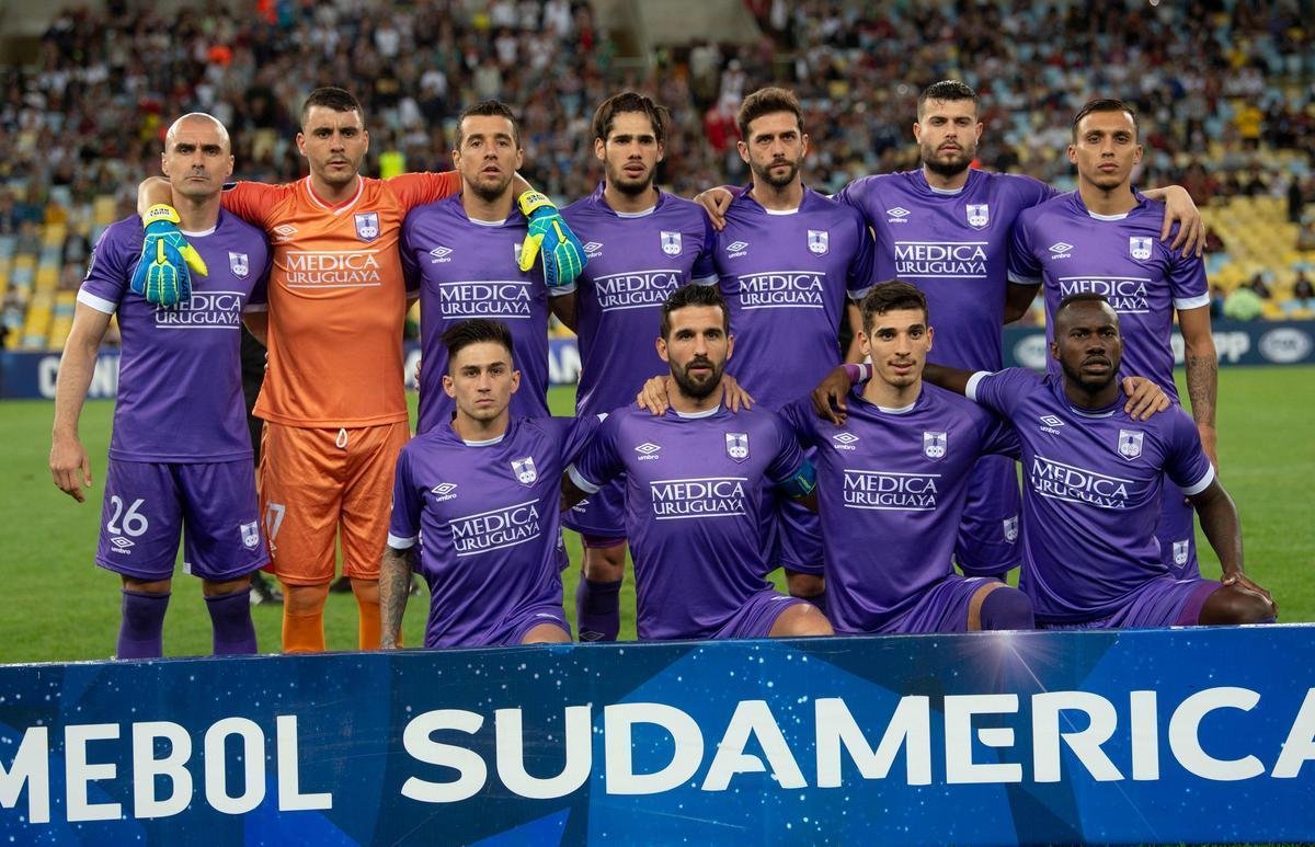 Defensor Sporting: Est garantido na primeira fase da Libertadores por ter tido a quarta melhor campanha na classificao geral do Campeonato Uruguaio.
