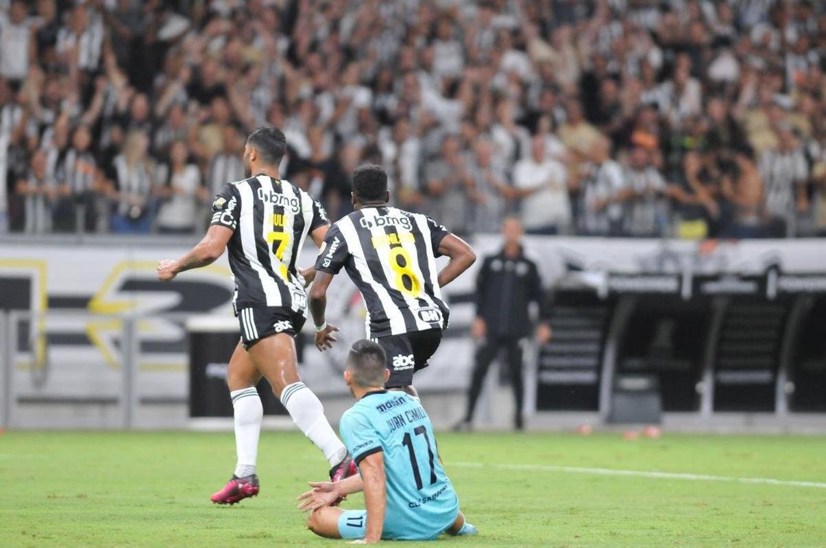 Atltico e Carabobo se enfrentaram no Mineiro, em Belo Horizonte, pela volta da segunda fase da Copa Libertadores