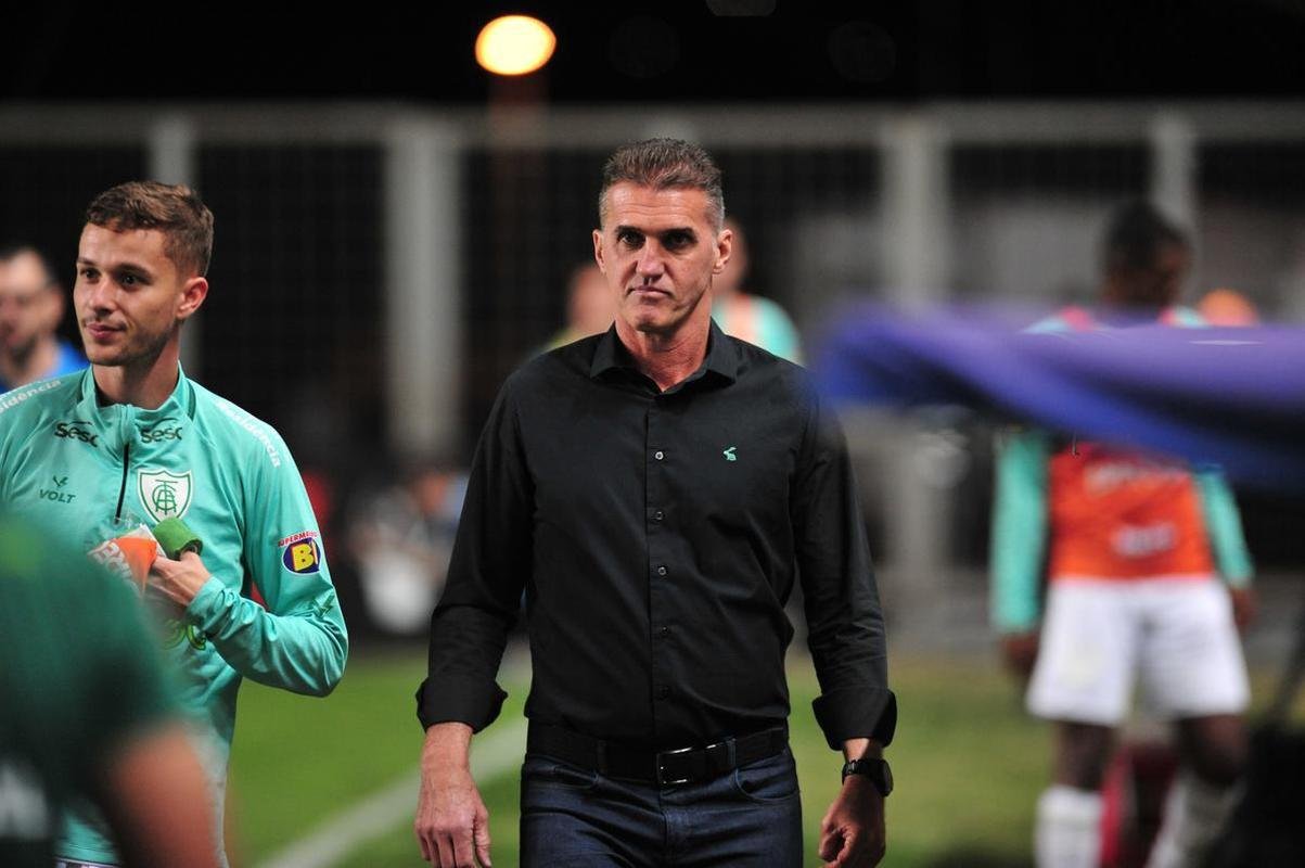 Fotos da partida entre Amrica e Palmeiras, nesta quinta-feira (21), no Independncia, em Belo Horizonte, vlida pela 18 rodada da Srie A do Brasileiro.