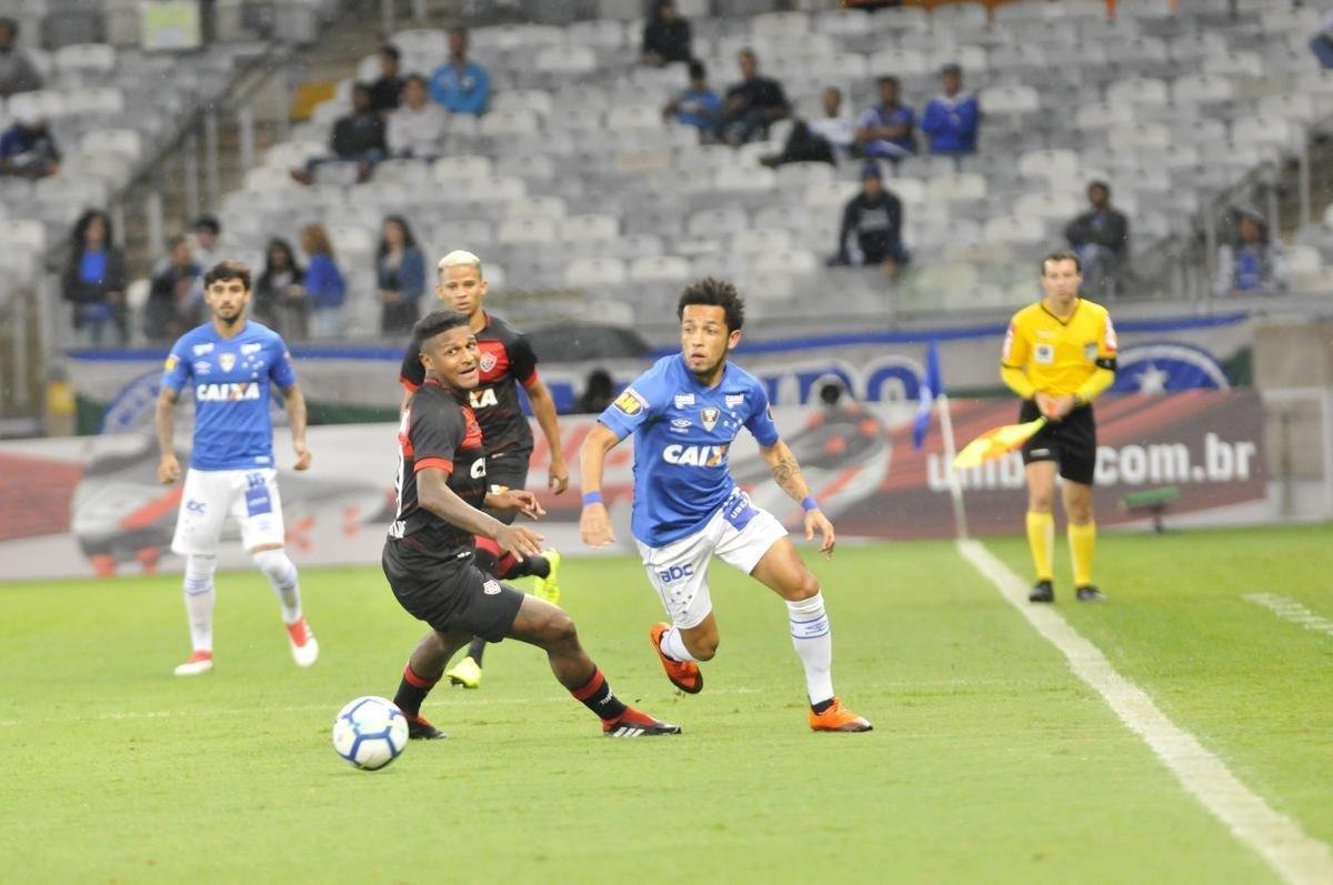 Fotos de Cruzeiro x Vitria, no Mineiro, pela 36 rodada do Campeonato Brasileiro (Juarez Rodrigues/EM D.A Press)