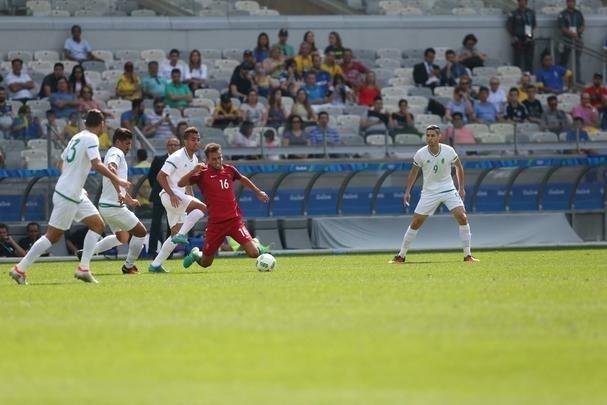 Portugal e Arglia empataram por 1 a 1 no Mineiro. Resultado fez os lusitanos avanarem s quartas de final em primeiro. Honduras passou em segundo. Surpreendentemente, Argentina est eliminada dos Jogos do Rio j na primeira fase do futebol masculino 