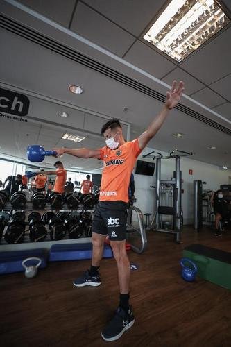 Jogadores do Atlético fizeram uma atividade regenerativa em São Paulo nesta quarta-feira, dia seguinte ao empate por 0 a 0 com o Palmeiras