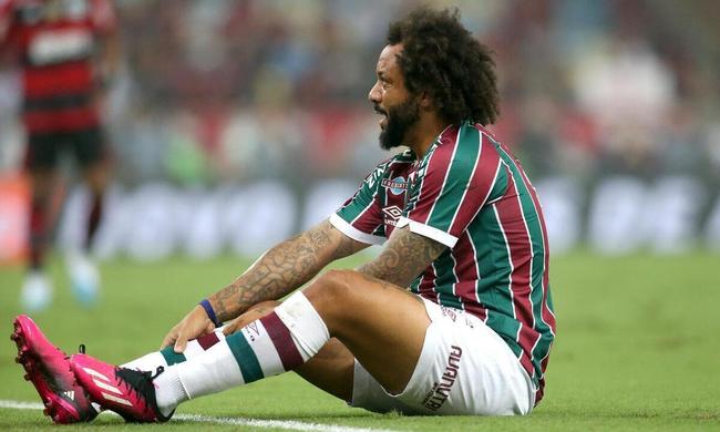 Marcelo sentiu duas vezes a panturrilha, a segunda contra o Flamengo, na Copa do Brasil, seu ltimo jogo pelo Fluminense