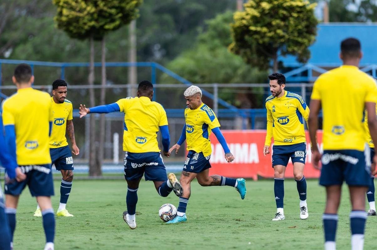 Fotos do treino do Cruzeiro nesta quarta-feira (20/10) na Toca II