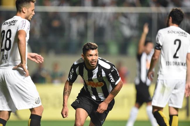 2014 - 12 vitrias, cinco empates e duas derrotas (71,9% de aproveitamento), com 28 gols marcados e 12 gols sofridos