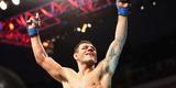 Fotos da vitria de Rafael dos Anjos, que valeu o cinturo dos leves do UFC