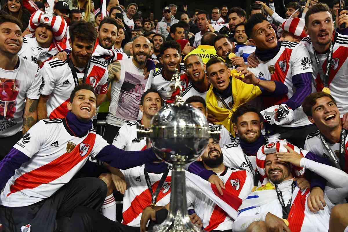 River Plate - campeo da Copa Libertadores (fase de grupos)
