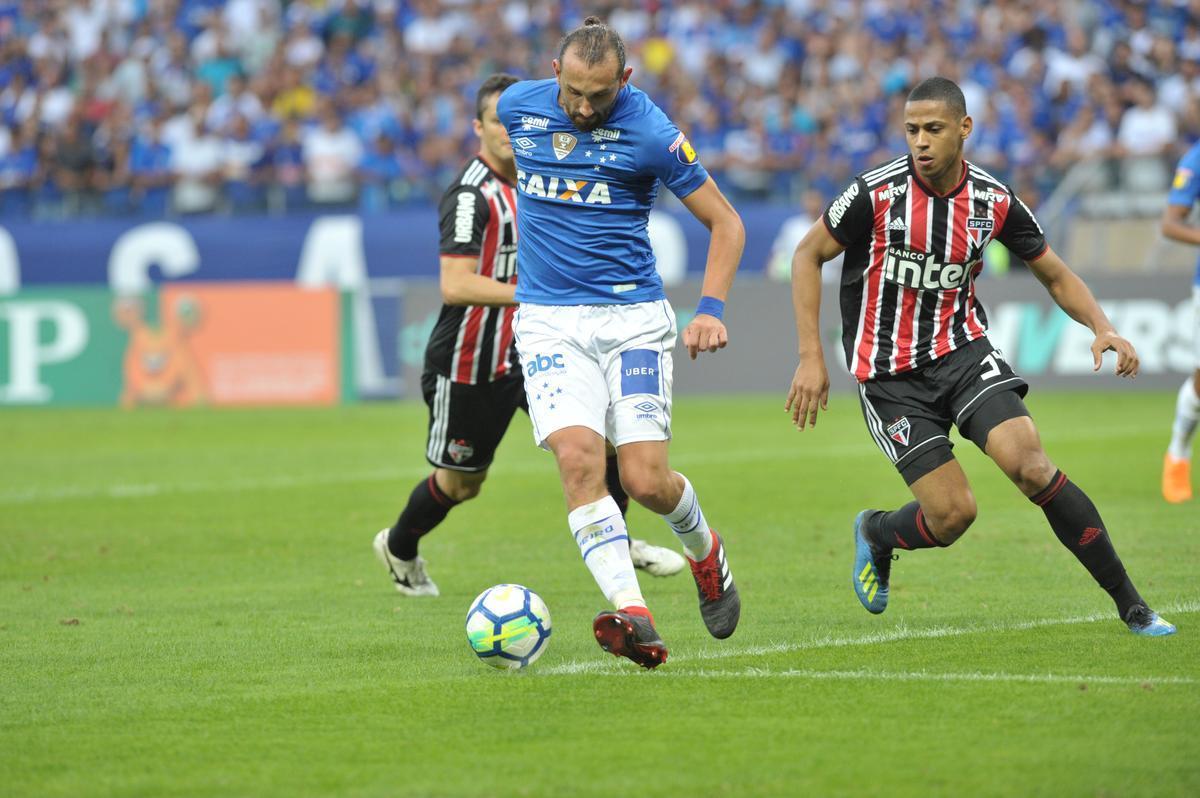 Fotos do jogo entre Cruzeiro e So Paulo