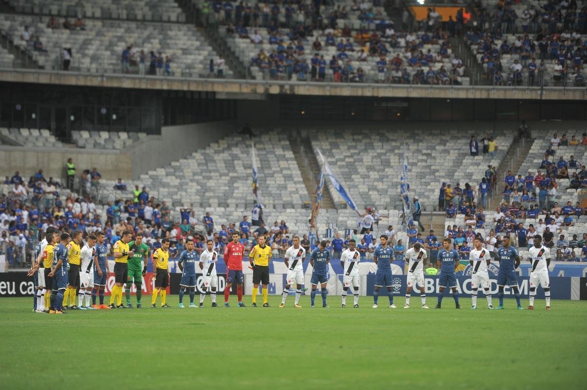 Fotos do jogo entre Cruzeiro e Vasco, no Mineiro, pela 37 rodada do Brasileiro (Leandro Couri/EM D.A Press)