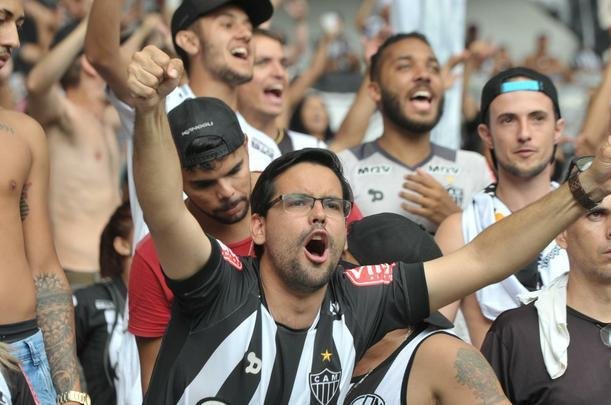 Fotos da torcida do Atltico na primeira final do Mineiro, contra o Cruzeiro, no Mineiro