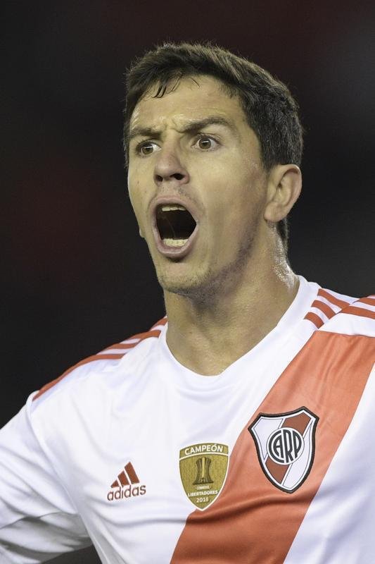 Fotos do primeiro tempo do duelo entre River Plate e Cruzeiro, no Monumental de Núñez, em Buenos Aires, pela ida das oitavas de final da Copa Libertadores