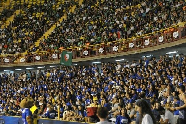 Minas x Praia: veja fotos da primeira partida da final