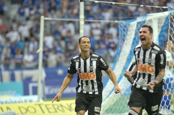 Ricardo Oliveira marcou o gol de empate do Atltico aos 9 minutos do segundo tempo