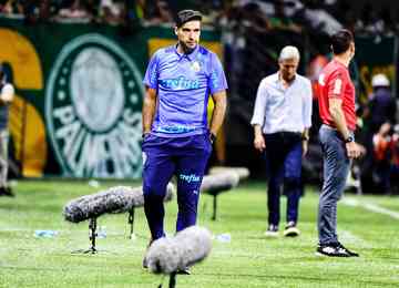 Técnico do Palmeiras desceu para o vestiário do Allianz Parque sem cumprimentar Luís Castro