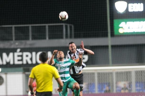Fotos do primeiro tempo do jogo entre Atltico e La Equidad, no Independncia, pela Copa Sul-Americana