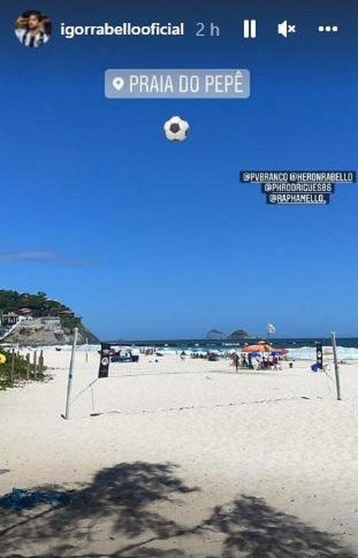 Zagueiro Igor Rabello publicou foto em praia do Rio de Janeiro