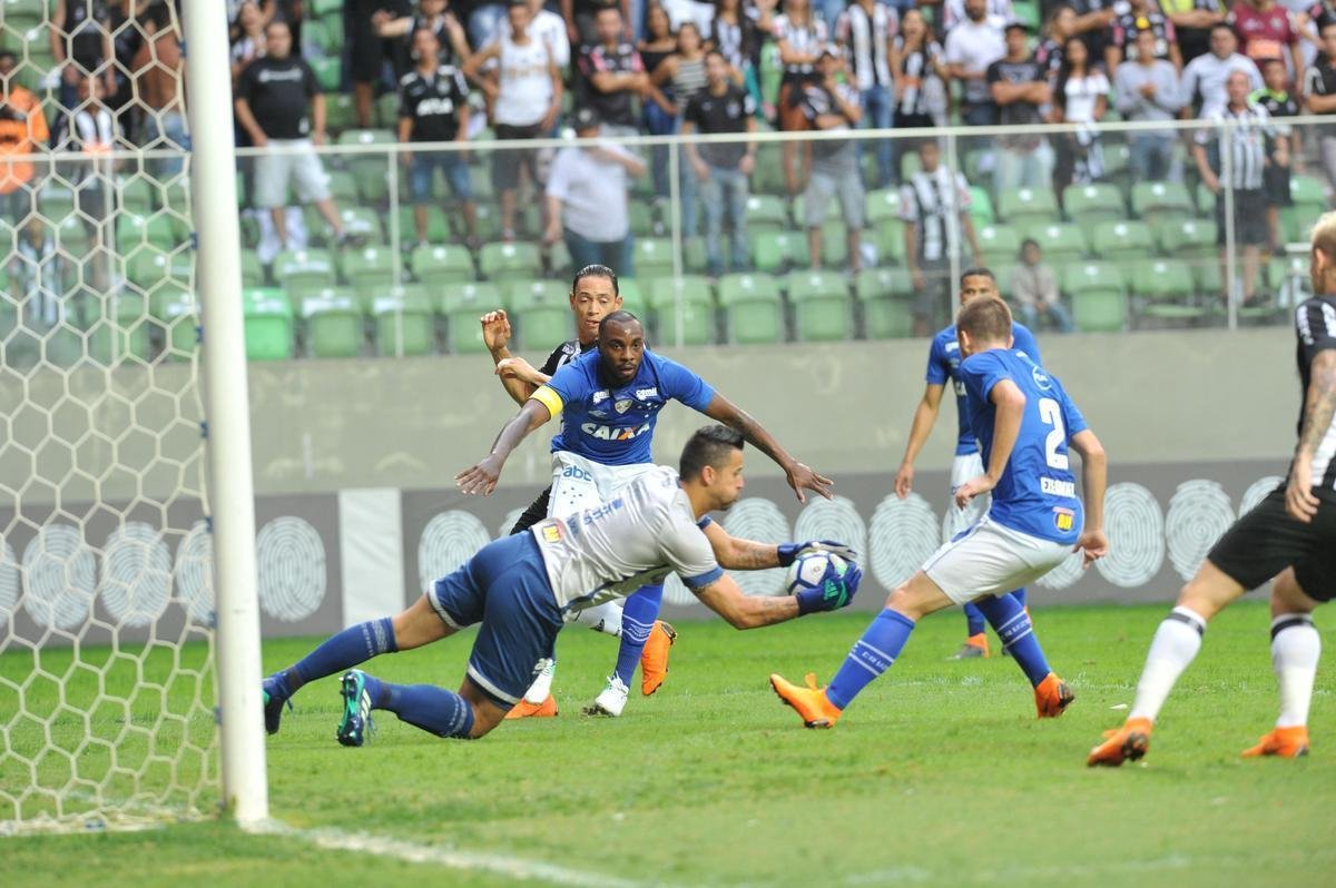 Veja imagens do clssico entre Atltico e Cruzeiro, no Independncia