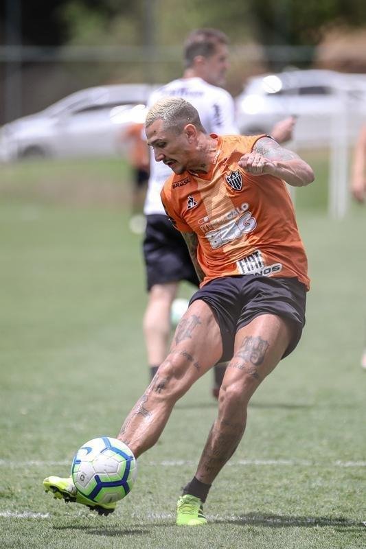 Com Sette Cmara em campo, Atltico se prepara para jogo contra o So Paulo