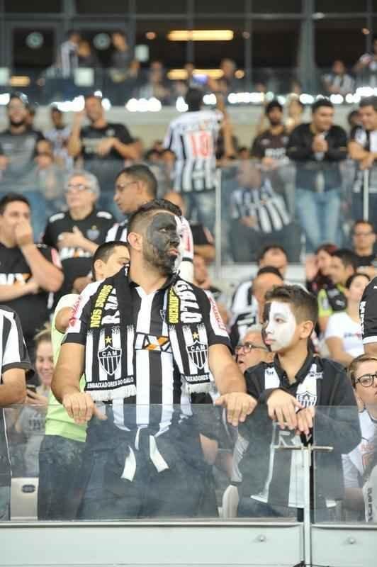 Torcida do Galo acompanhou o duelo entre o Alvinegro e o Jorge Wilstermann, no Mineiro