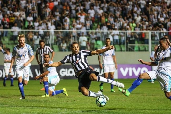 2017 - sete vitrias, quatro empates e oito derrotas (43,9% de aproveitamento), com 27 gols marcados e 27 gols sofridos